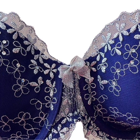 Victoria’s Secret metallic crystal Dream Angels lined Demi bra NWT - Picture 4 of 9